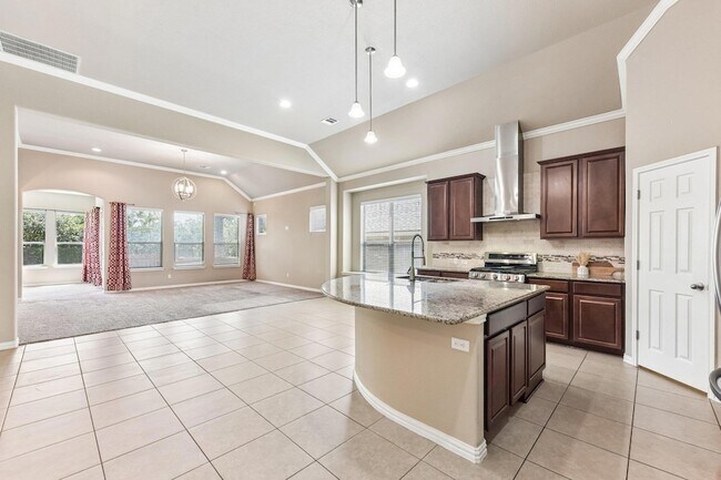 Building Photo - 640 Loma Cedro Bend