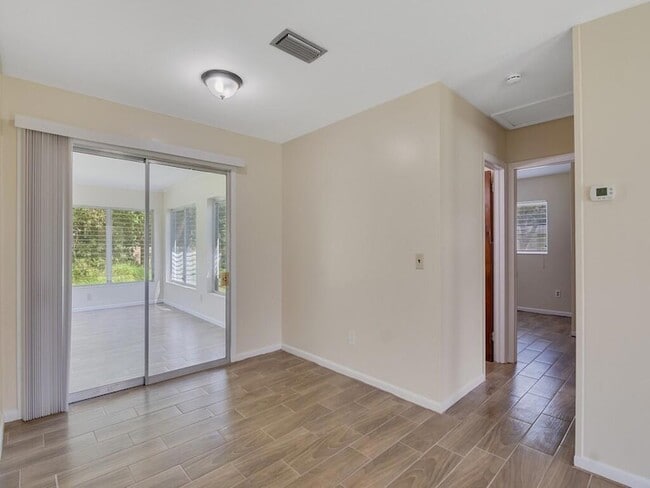 Building Photo - 7502 Pacific Ave