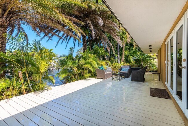 Building Photo - Northeast 16th Street, Fort Lauderdale, FL 33304 - 3 BR 3 BA single-family home