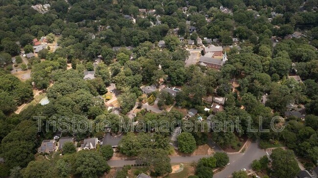 Building Photo - 2020 Tippah Ave