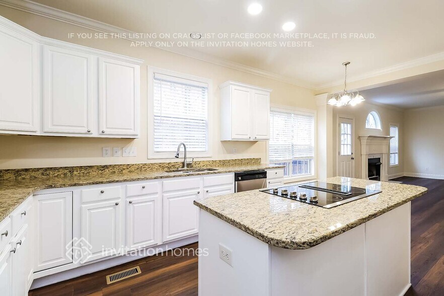 Building Photo - 14004 Ballantyne Meadows Dr