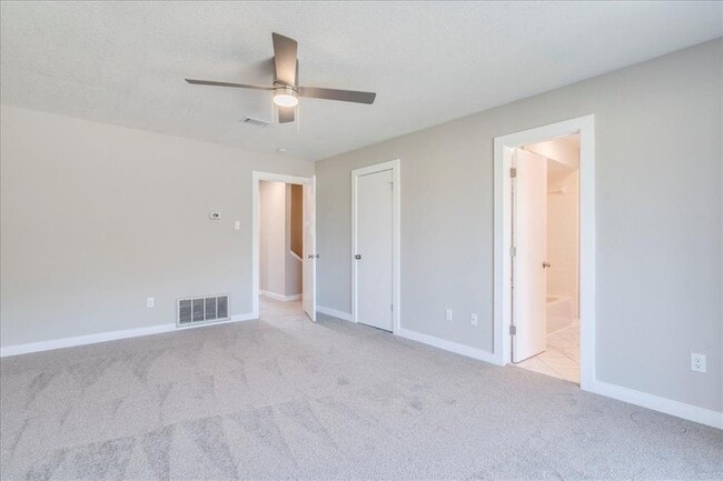 Building Photo - 3 Cypress Fairway Village