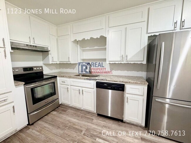 Building Photo - 1123 Jones Mill Rd