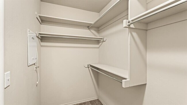 Building Photo - 16316 Drywater Dr