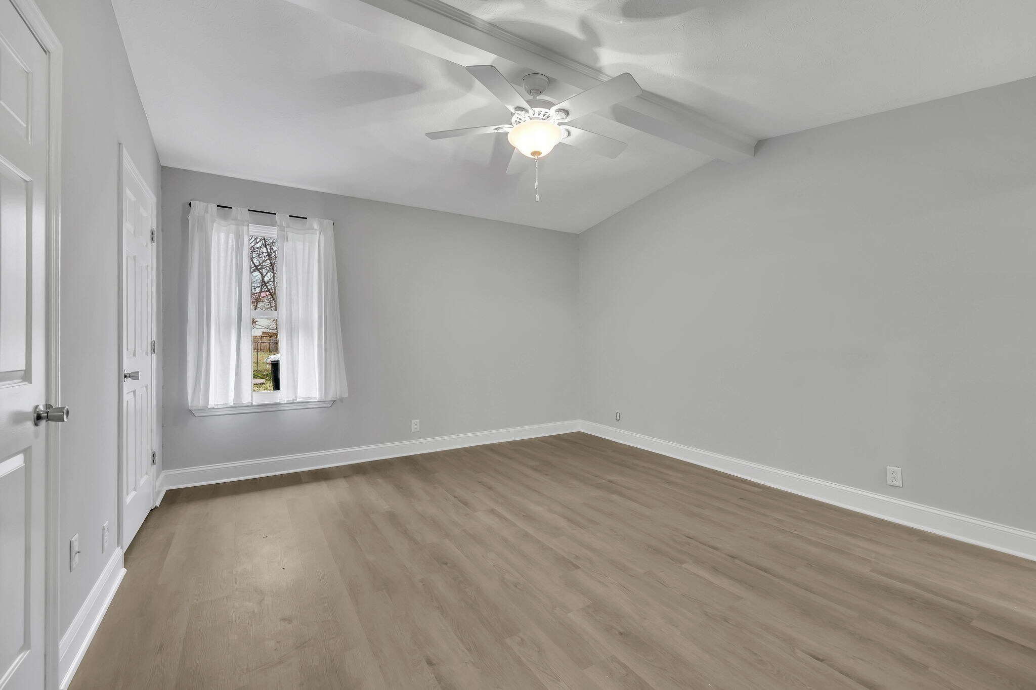 Building Photo - 3350 Oak Trees Ct