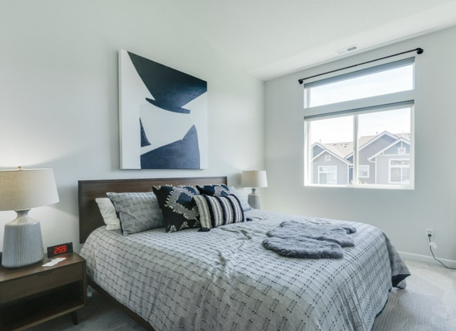 Building Photo - Immaculate 2-Bedroom Townhome in Tanasbourne with Smart Upgrades & High-End Finishes!