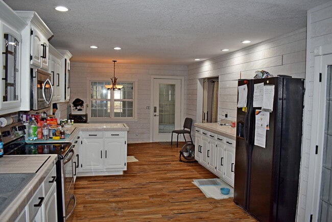 Building Photo - 6271 W Cedar Meadows Ln