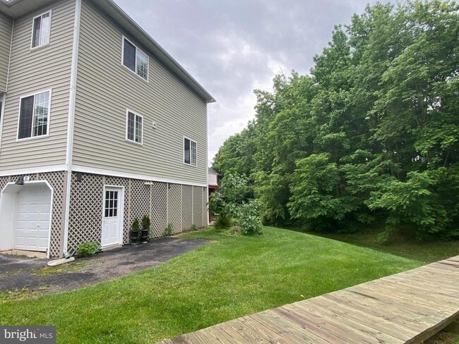 Building Photo - 17 Hidden Cove Ct