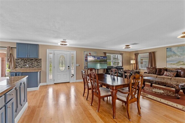 Building Photo - 2622 Hibiscus Ct