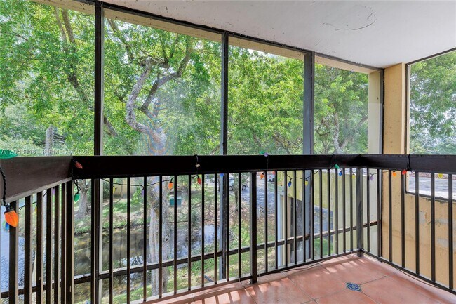 Building Photo - 2930 SW 87th Terrace