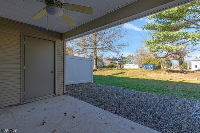 Building Photo - 604 Brokaw Ct