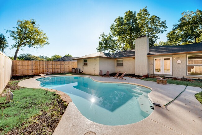Building Photo - 3611 Merrell Rd