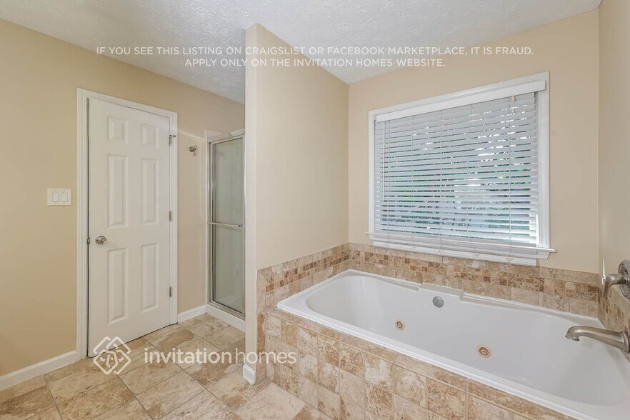 Building Photo - 2270 Springer Walk