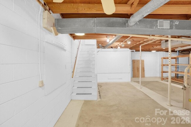 Building Photo - 408 Wilby Dr