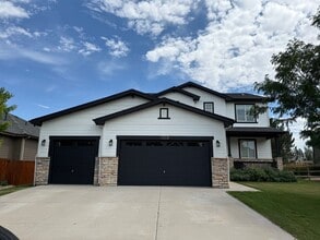 Building Photo - Spacious and Bright 4 Bedroom Home in Wind...