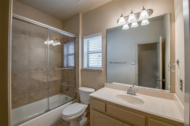 Building Photo - 1505 E Branch Hollow Dr
