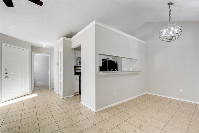 Building Photo - 12207 Alderbrook Dr