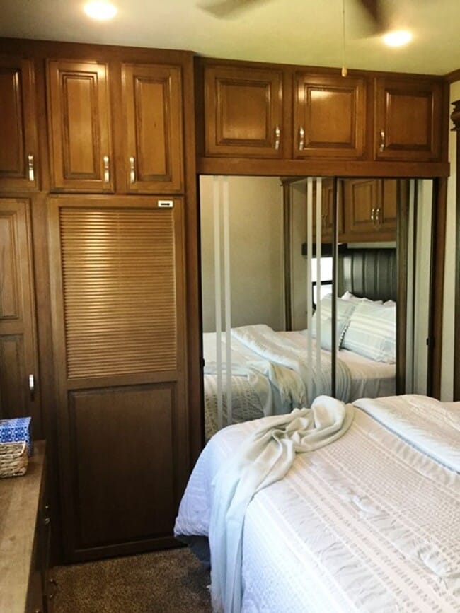 Building Photo - Move in Special! $500 off the First Months Rent!