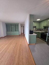 Building Photo - Super Spacious 1 Bedroom- Views of the Cit...