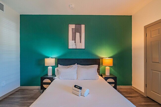 Building Photo - 9600 W Georgia Ave