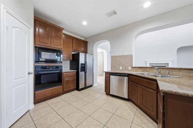 Building Photo - 7404 Journeyville Dr