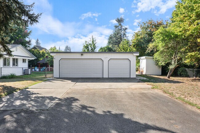 Building Photo - MOVE IN READY NOW! 2-Bedroom Rambler with Detached 900 Sq. Ft. Garage & Studio on Spacious Fenced...