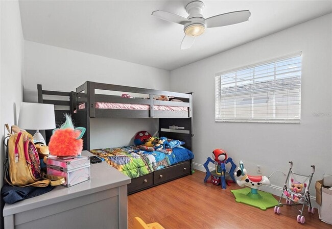 Building Photo - 5542 19th Ave N