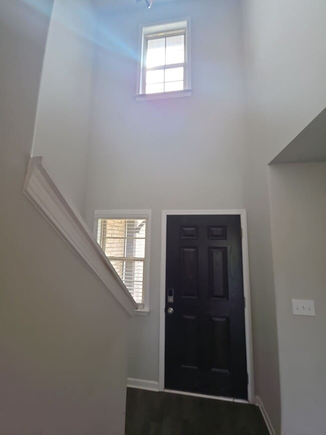 Building Photo - 121 Hulsey Ln