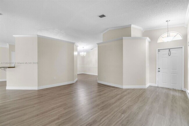 Building Photo - 14761 SW 156th Ave