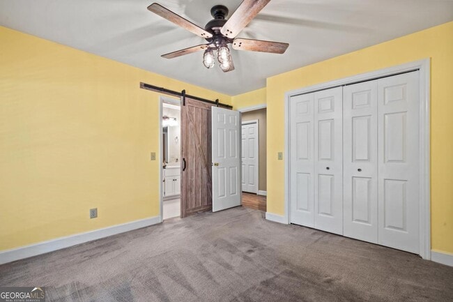 Building Photo - 1043B Clubhouse Ln
