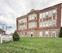 Building Photo - 1-41C E 8th St