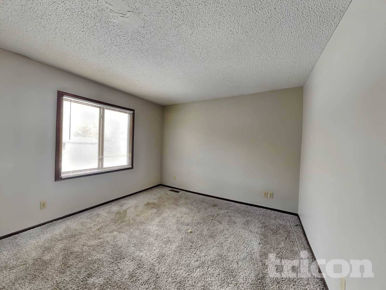 Building Photo - 3401 75th Ave N