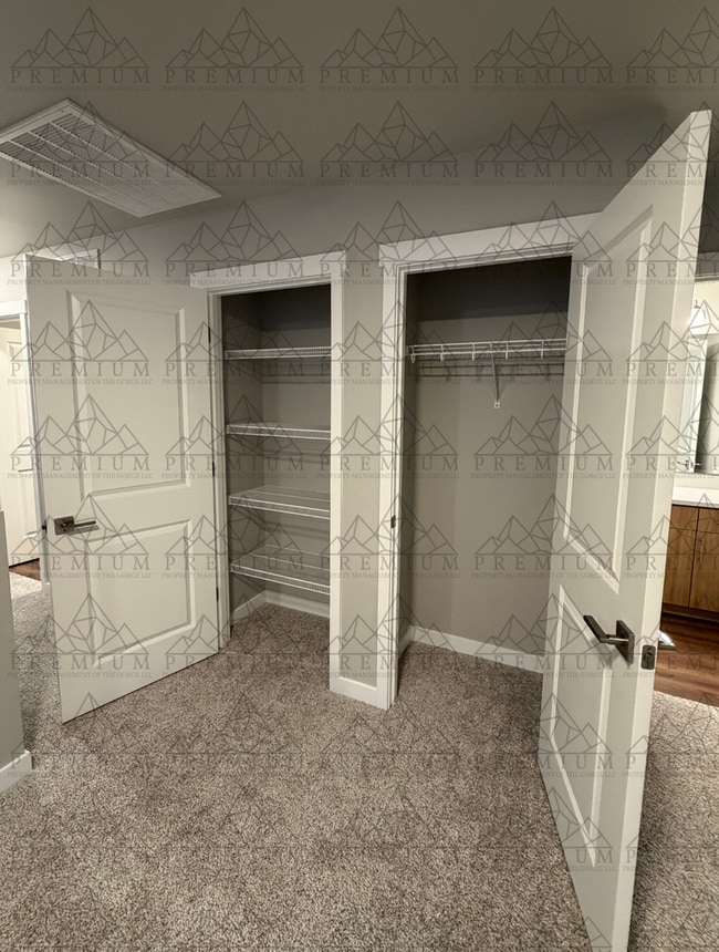 Building Photo - 1st MONTH FREE - 3 BED 2.5 BATH NEW BUILD!