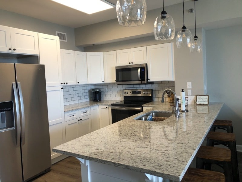 Building Photo - 9900 S Thomas Dr