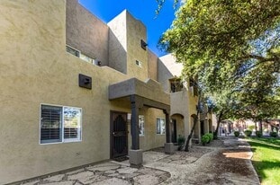Building Photo - 1718 W Colter St