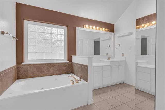 Building Photo - 5556 Flynn Ct