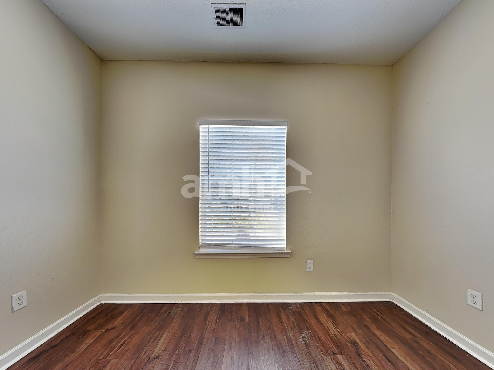 Building Photo - 10 Blue Oak Dr