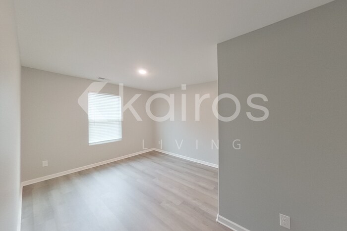 Building Photo - 35 E Luminous Way