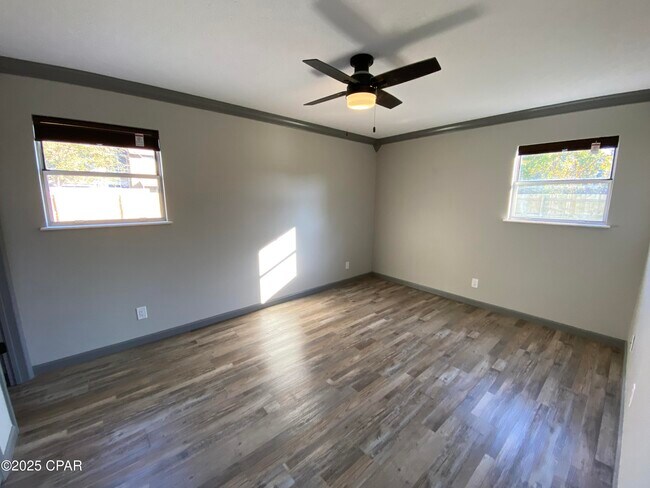 Building Photo - 3913 Verona Cir