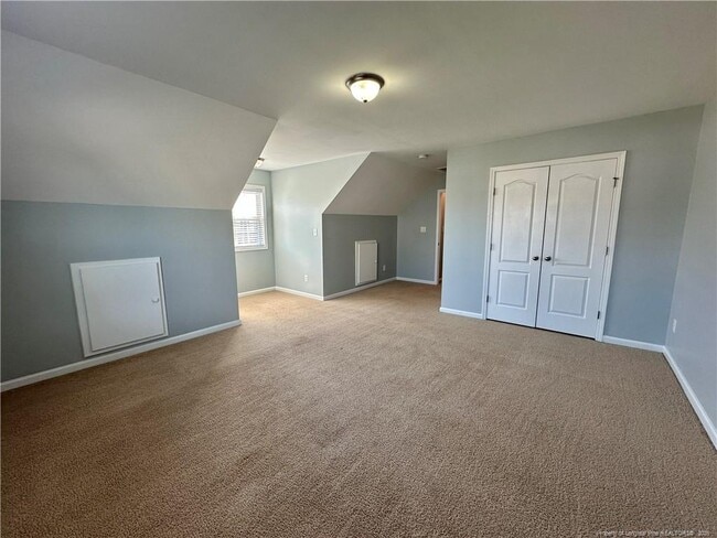 Building Photo - 512 Pecan Grove Loop