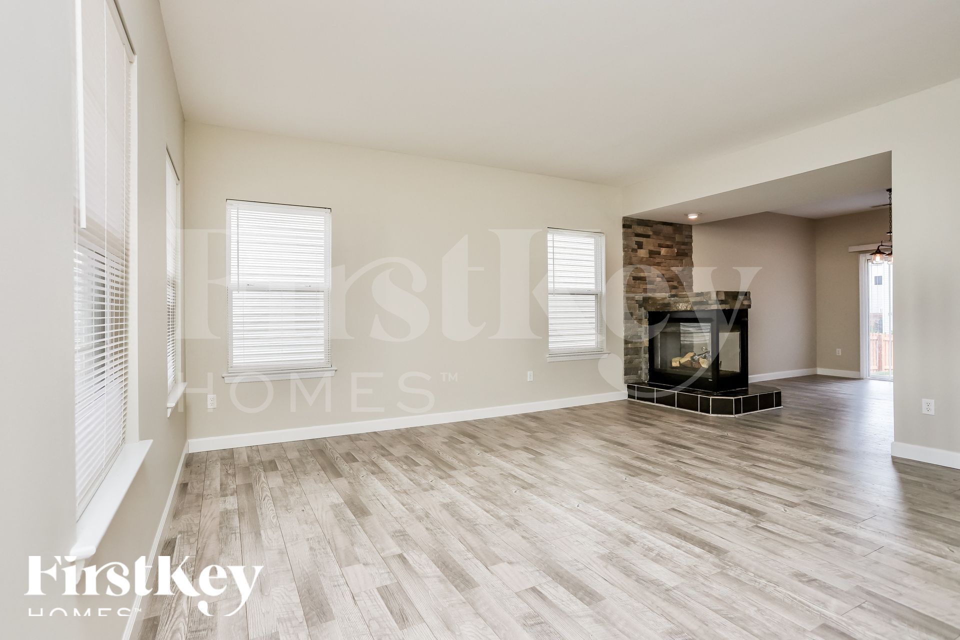 Building Photo - 1014 Glengarry Dr