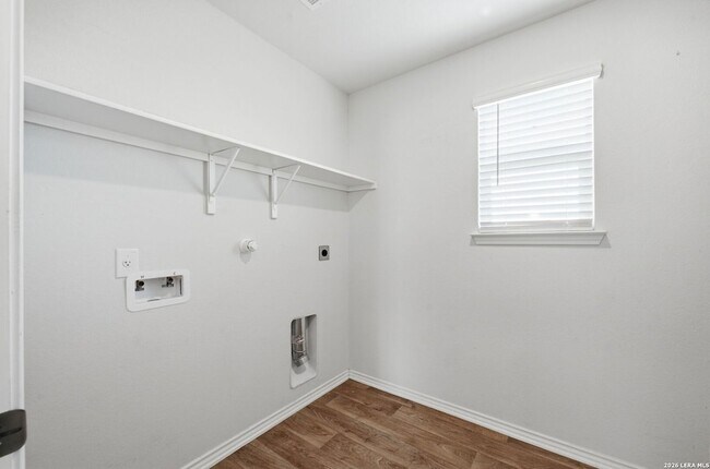 Building Photo - 6418 Dynamic Sound