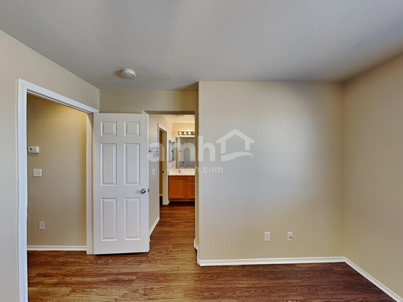 Building Photo - 4750 Chino Peak Ct