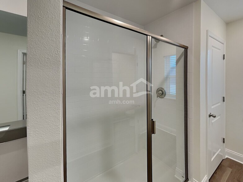 Building Photo - 5638 Dease Rd