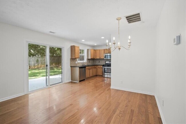 Building Photo - 506 Weatherstone Ct
