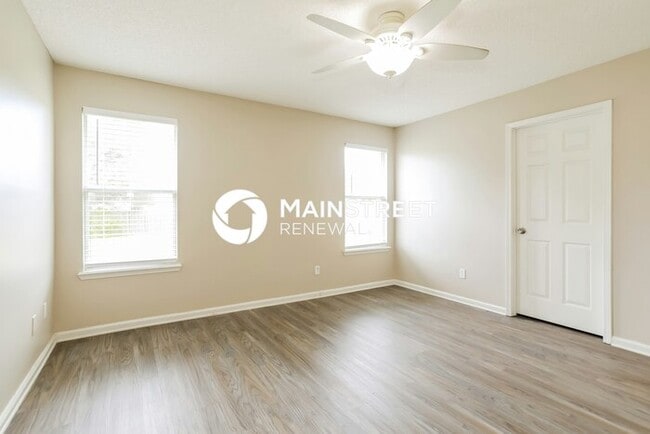 Building Photo - 4 Bedroom Pet-Friendly Home in Green Cove Springs, FL with Main Street Renewal