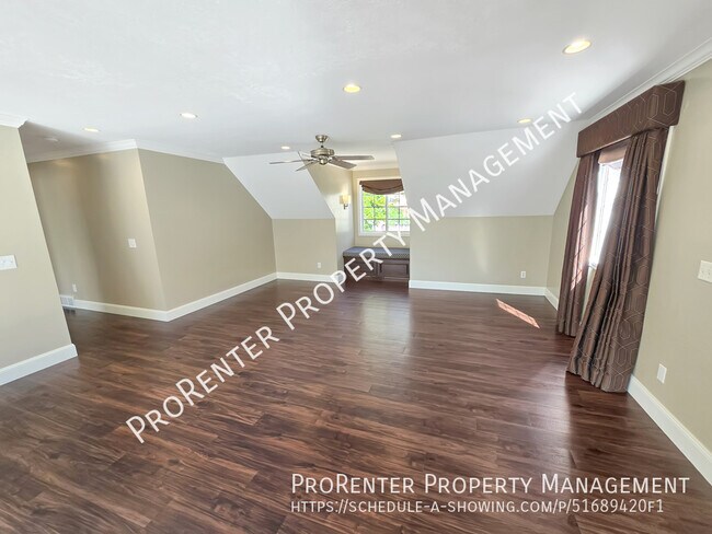 Building Photo - 2208 Kays Creek Dr