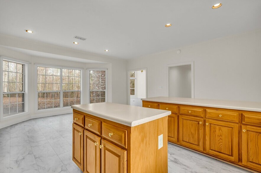 Building Photo - 415 Megan Ln