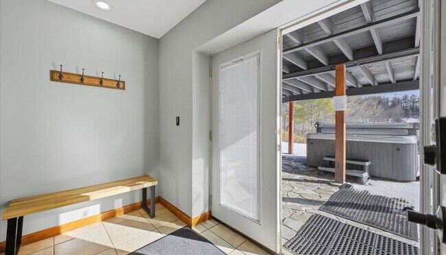 Building Photo - 241 Campbell Rd