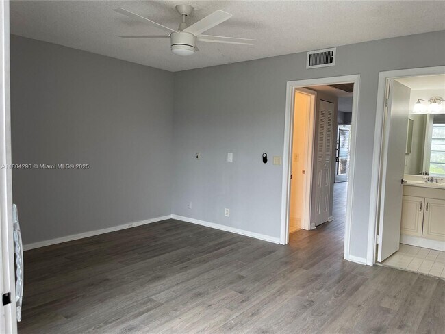 Building Photo - 300 SW 134th Way